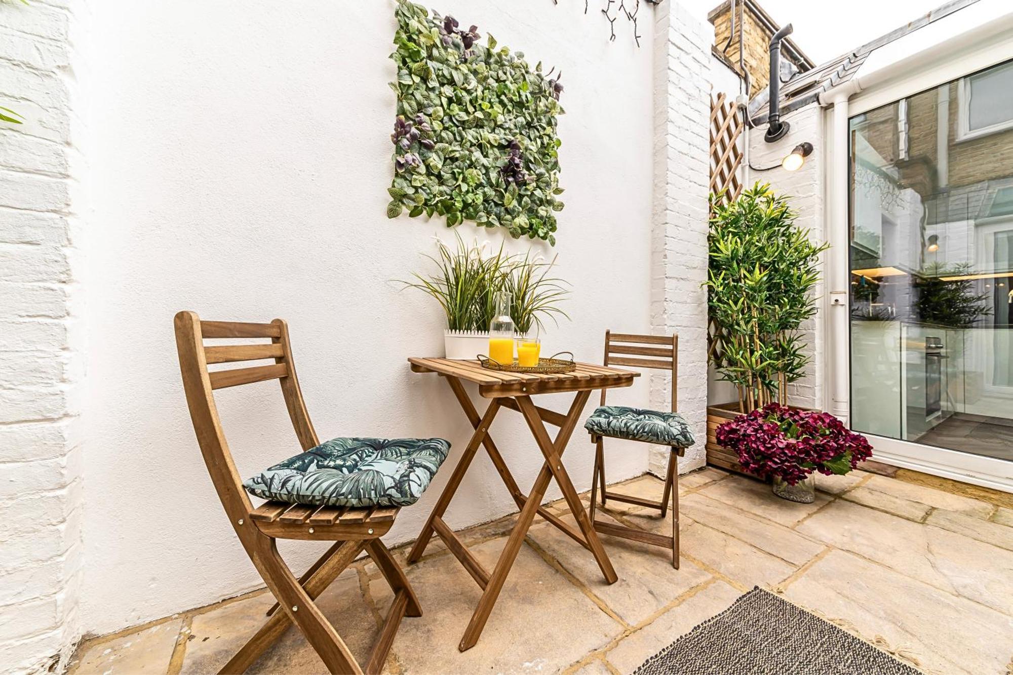 The Secret Kensington Garden Mews-2 Bedroom Full House-2 Train Lines- Spacious-Kings Road- Harrods -Chelsea Stadium-Private Small Patio London Ngoại thất bức ảnh