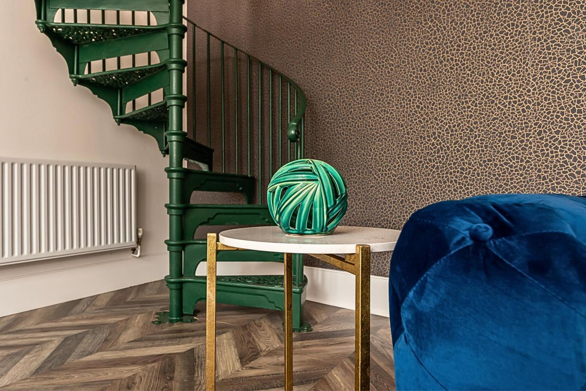 The Secret Kensington Garden Mews-2 Bedroom Full House-2 Train Lines- Spacious-Kings Road- Harrods -Chelsea Stadium-Private Small Patio London Ngoại thất bức ảnh